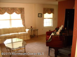 26 Taylor Dr, Brick, NJ 08723 photo 4
