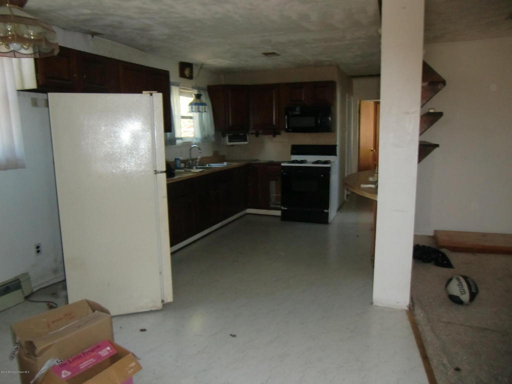 41 Lighthouse Dr, Waretown, NJ 08758 photo 2