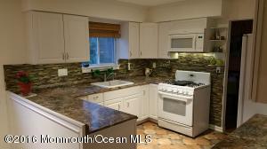 8 Bugle Ct, Howell, NJ 07731 photo 6