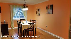 8 Bugle Ct, Howell, NJ 07731 photo 4