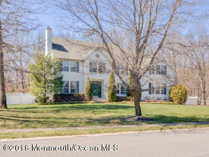 8 Erin Dr, Jackson, NJ 08527 photo 2