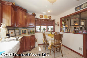 21 E Kenneth Ter, Middletown, NJ 07748 photo 15