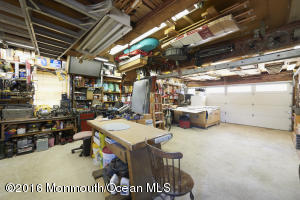 21 E Kenneth Ter, Middletown, NJ 07748 photo 32