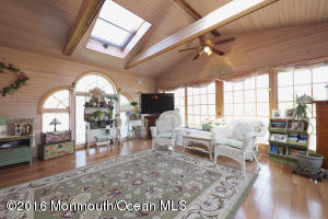 21 E Kenneth Ter, Middletown, NJ 07748 photo 21