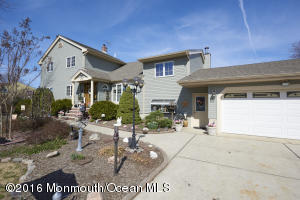 21 E Kenneth Ter, Middletown, NJ 07748 photo 33