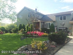 21 E Kenneth Ter, Middletown, NJ 07748 photo 3