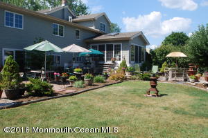 21 E Kenneth Ter, Middletown, NJ 07748 photo 6