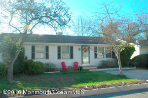 7 E Spark Dr, Brick, NJ 08723 photo 1