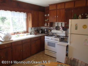 679 Plainfield Ave, Berkeley Heights, NJ 07922 photo 3