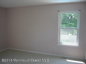 75 Appletree Rd, Howell, NJ 07731 photo 15