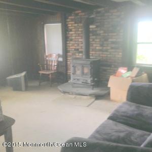 18 Five Points Rd, Freehold, NJ 07728 photo 9