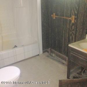 18 Five Points Rd, Freehold, NJ 07728 photo 8
