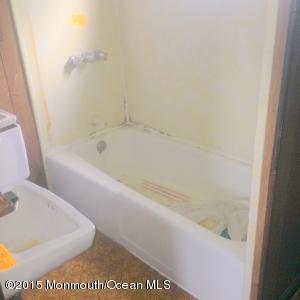 18 Five Points Rd, Freehold, NJ 07728 photo 12