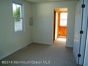 982 Gloucester Ave, Brick, NJ 08723 photo 9