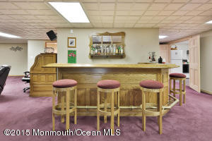 2 Muncee Ct, Holmdel, NJ 07733 photo 14