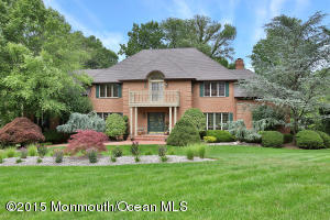2 Muncee Ct, Holmdel, NJ 07733 photo 1