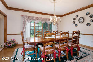 2 Muncee Ct, Holmdel, NJ 07733 photo 8