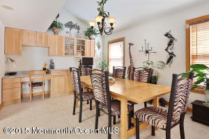 14 Sami Dr, Howell, NJ 07731 photo 2