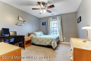 408 Joyce Ct, Brick, NJ 08724 photo 9