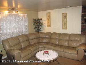 33 Castle Ave, Jackson, NJ 08527 photo 2