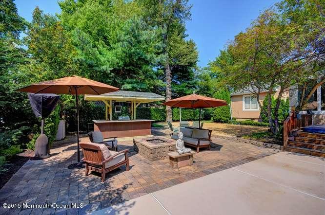 9 Brook Dr, Ocean, NJ 07712 photo 12