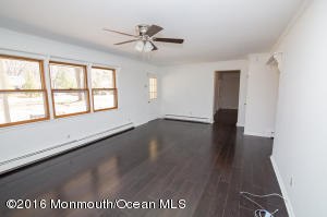 136 Willow Dr, Jackson, NJ 08527 photo 36