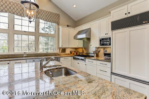 34 Red Coach Ln, Middletown, NJ 07748 photo 14