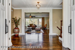 34 Red Coach Ln, Middletown, NJ 07748 photo 3