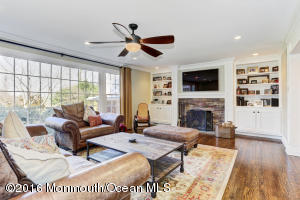 34 Red Coach Ln, Middletown, NJ 07748 photo 5