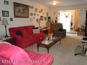 2 King Ln, Brick, NJ 08724 photo 7