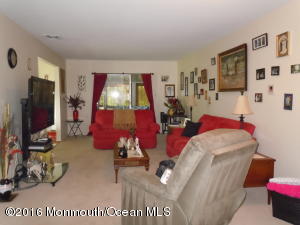 2 King Ln, Brick, NJ 08724 photo 6
