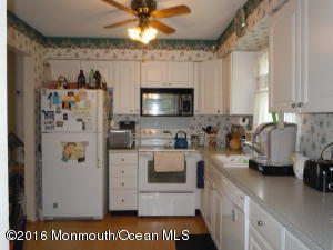 2 King Ln, Brick, NJ 08724 photo 2
