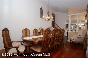 7 Elyar Ter, Middletown, NJ 07748 photo 5