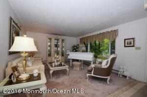 7 Elyar Ter, Middletown, NJ 07748 photo 2