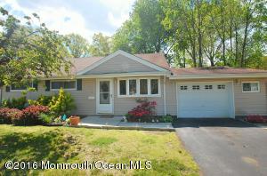 46 Appleton Dr, Hazlet, NJ 07730 photo 1