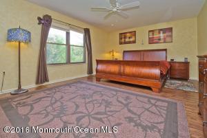 11 Eagle Rd, Marlboro, NJ 07746 photo 17