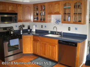 18 Kiwi, Howell, NJ 07731 photo 3
