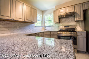 4 Lancaster Ct, Forked River, NJ 08731 photo 9