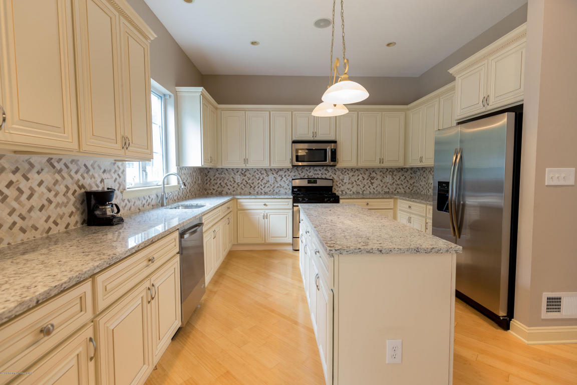 11 Rockspray Ct, Howell, NJ 07731 photo 16