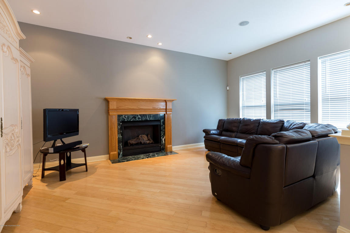 11 Rockspray Ct, Howell, NJ 07731 photo 13