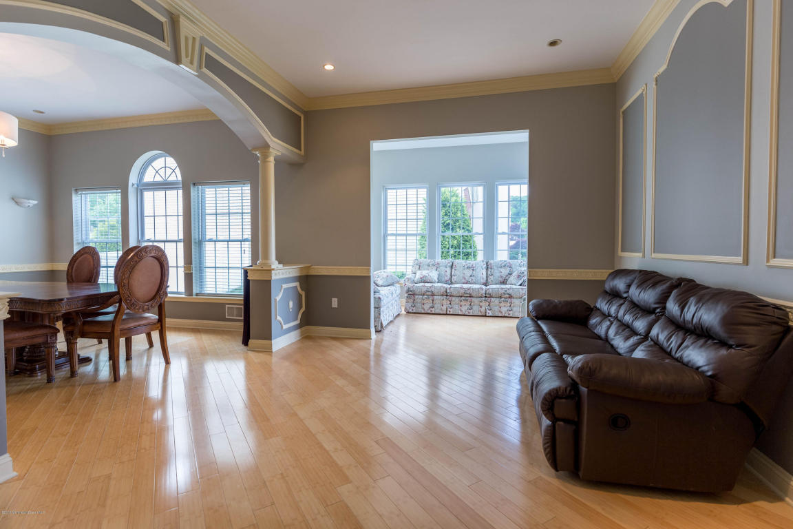 11 Rockspray Ct, Howell, NJ 07731 photo 5