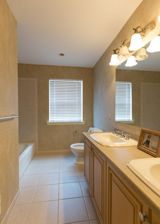 11 Rockspray Ct, Howell, NJ 07731 photo 18