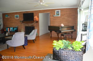 1102 Riverview Dr, Brielle, NJ 08730 photo 2