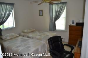 8 Stonybrook Rd, Whiting, NJ 08759 photo 24