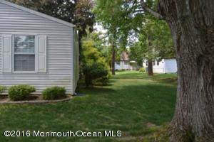 8 Stonybrook Rd, Whiting, NJ 08759 photo 3