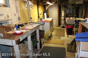 2 Glen Rd, Howell, NJ 07731 photo 12