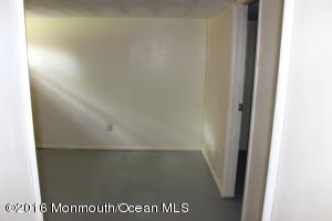 2 Glen Rd, Howell, NJ 07731 photo 10