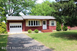2 Glen Rd, Howell, NJ 07731 photo 1