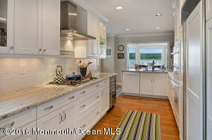 12 Wilson Cir, Rumson, NJ 07760 photo 4