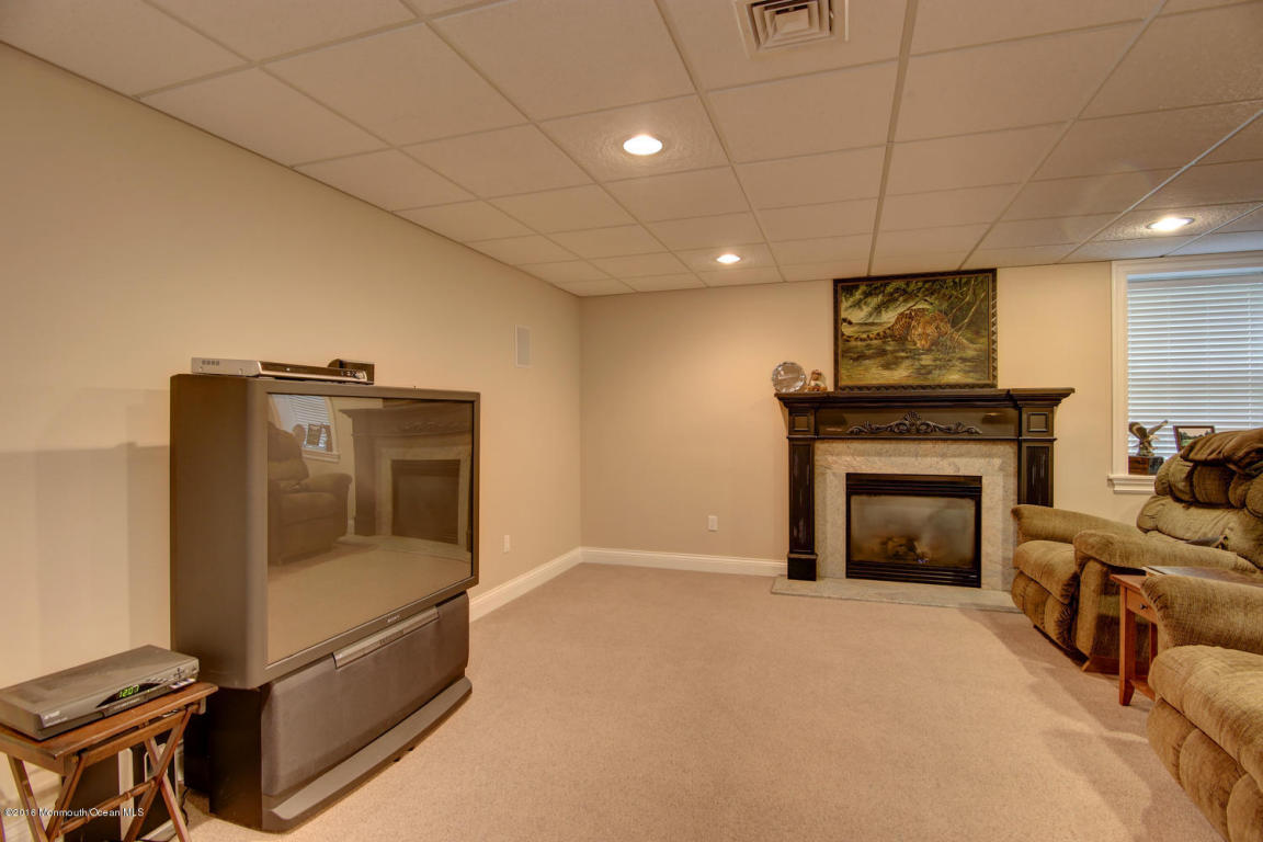 627 Summit Pl, Brielle, NJ 08730 photo 26